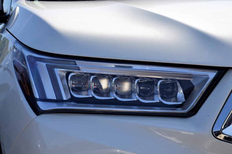 concession-auto-UTELLE-min_acura-headlamp-2834131